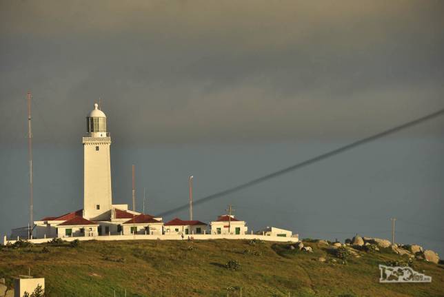 Luz de fim de tarde ilumina o Farol de Santa Marta, litoral sul de Santa Catarina
